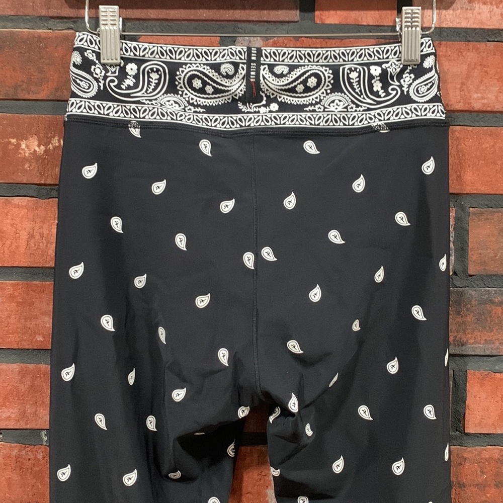 Adam Selman Sport Bandana Printed Hi Rise Legging - Picture 7 of 11